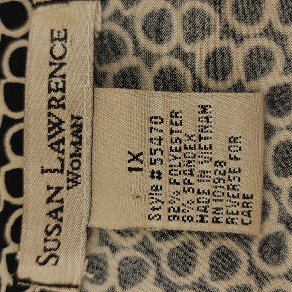 ๐ Susan Lawrence Top - Picture 9 of 10